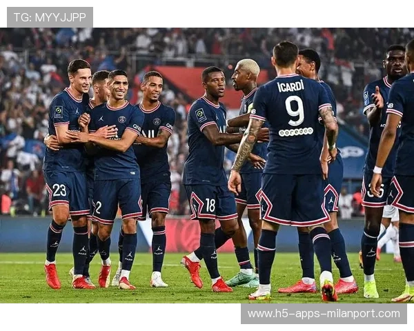 巴黎圣日耳曼连续追压推进迫使对方线型变形