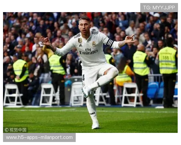 维尼修斯拉边回敲打出穿透性配合，皇马攻势稳定起飞